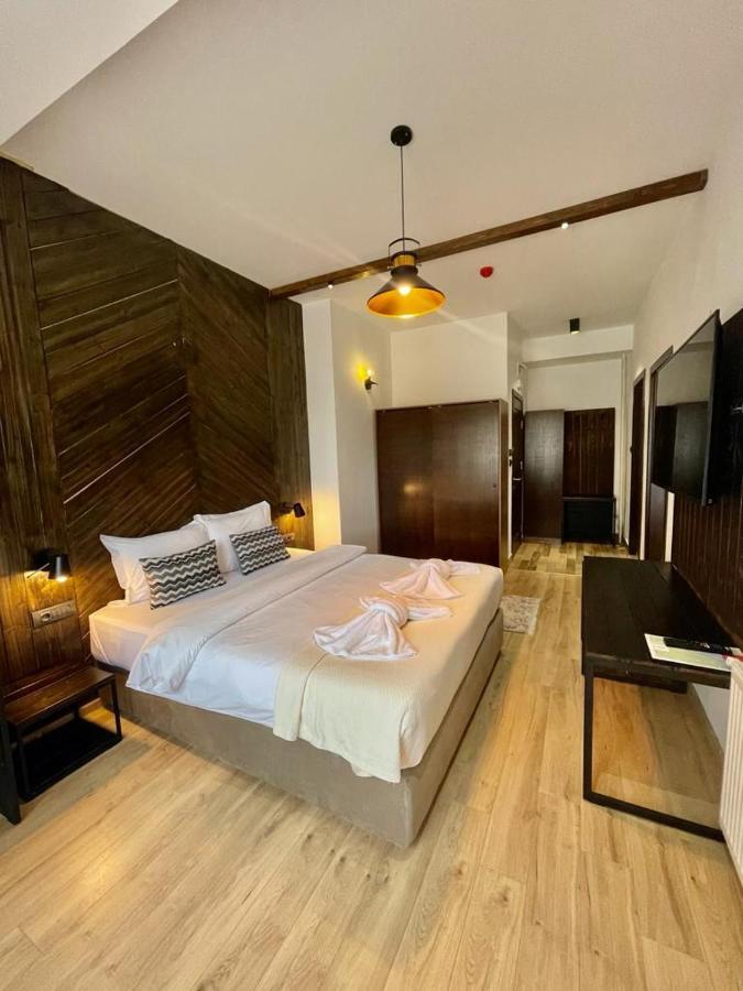 מוורובו Mia'S Favorite Hotel מראה חיצוני תמונה