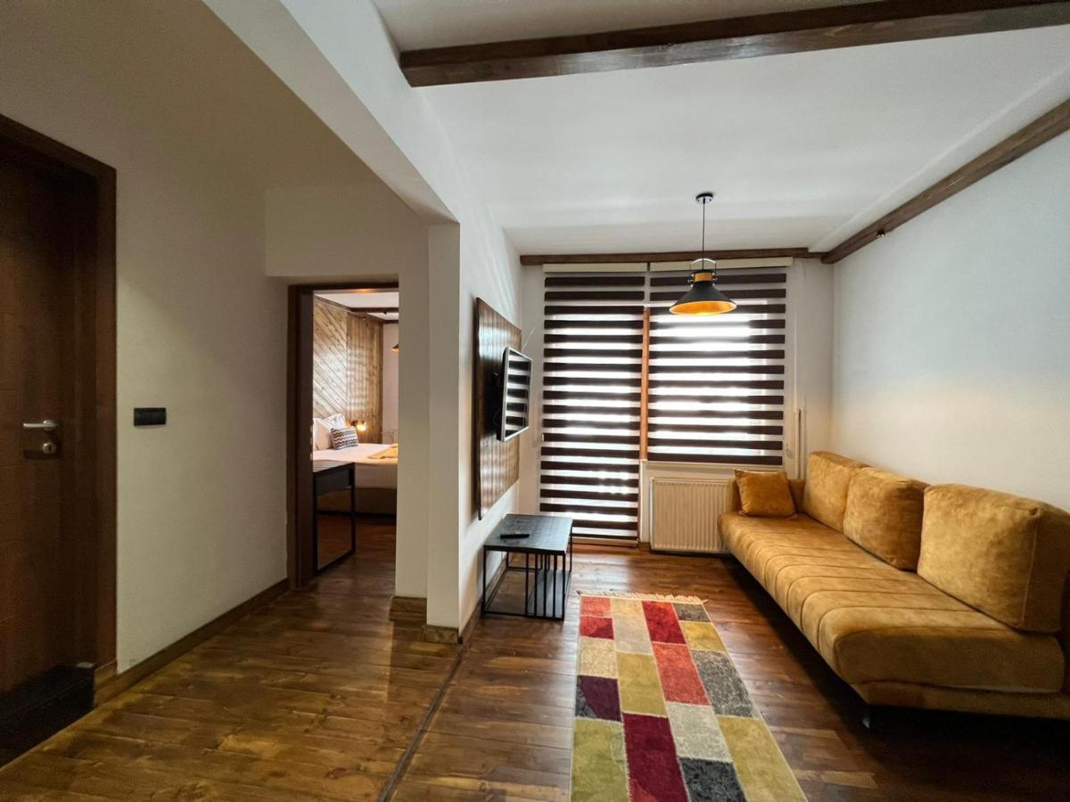 מוורובו Mia'S Favorite Hotel מראה חיצוני תמונה