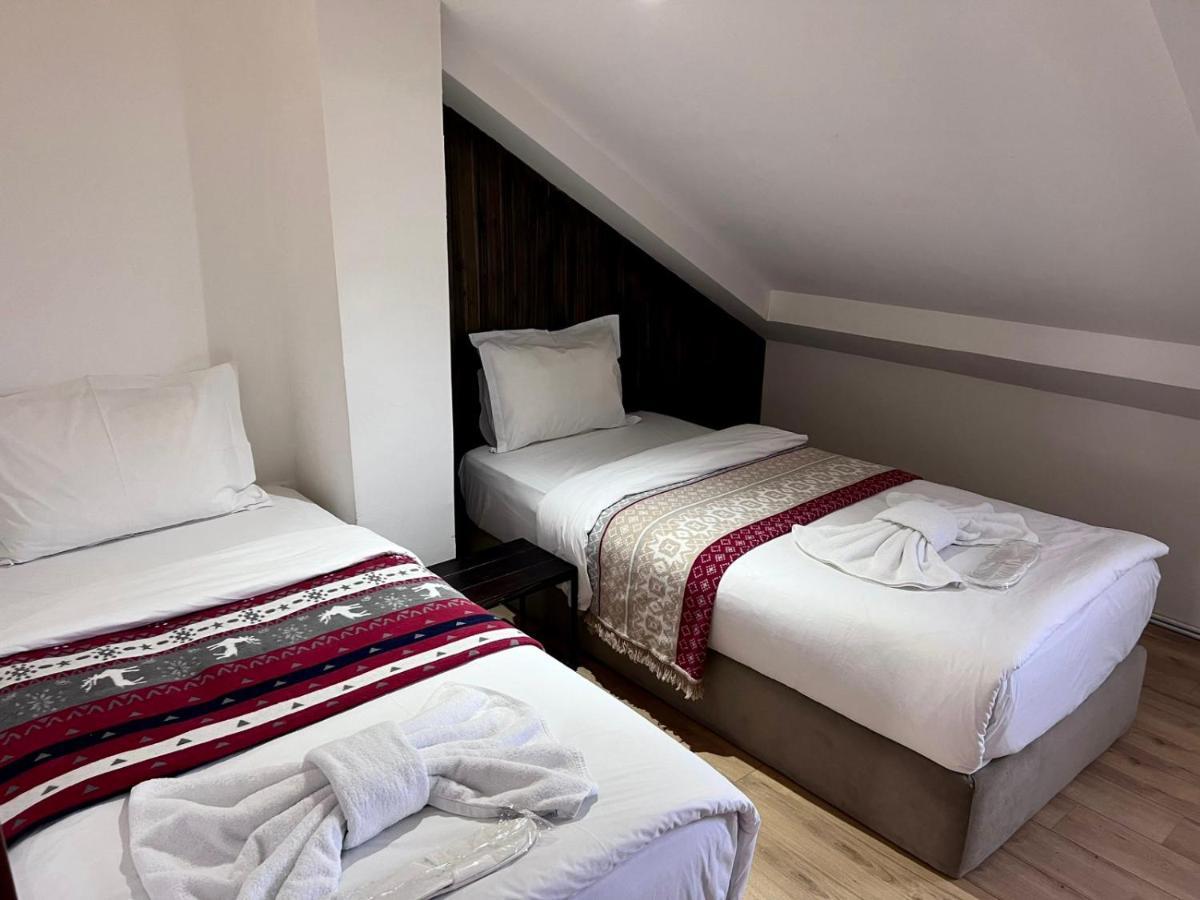 מוורובו Mia'S Favorite Hotel מראה חיצוני תמונה