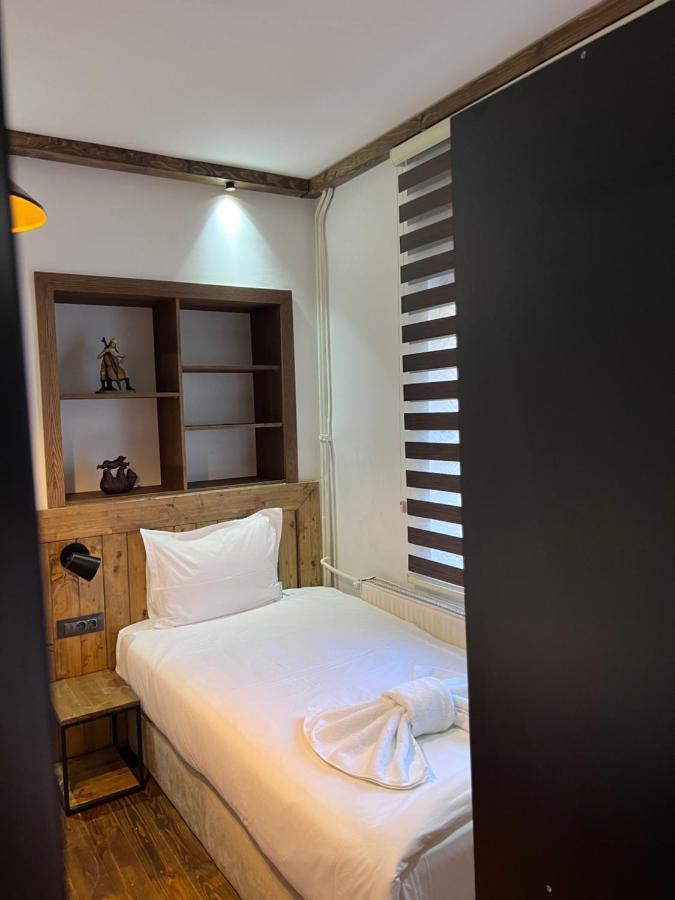 מוורובו Mia'S Favorite Hotel מראה חיצוני תמונה