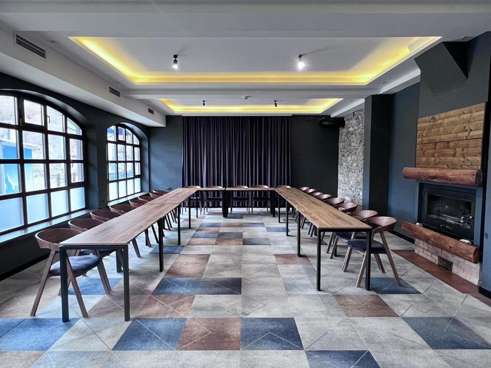 מוורובו Mia'S Favorite Hotel מראה חיצוני תמונה